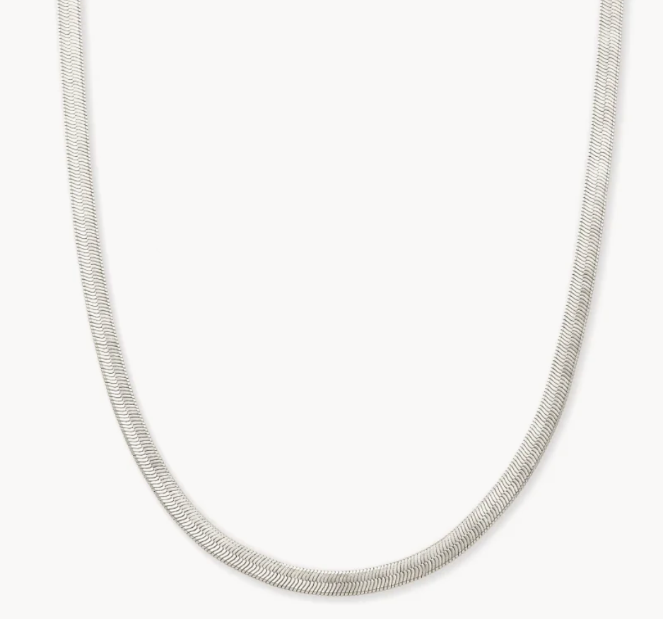 Kassie Chain Necklace in Silver*