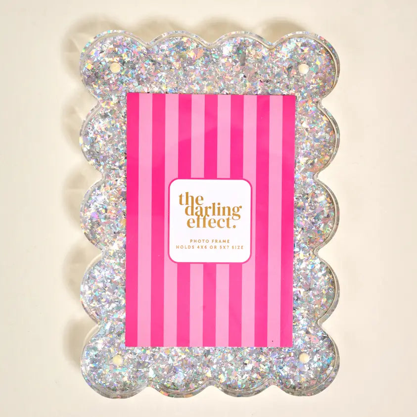 Scalloped Acrylic Picture Frame–Silver Glitter 4"x4" / 5"x5"