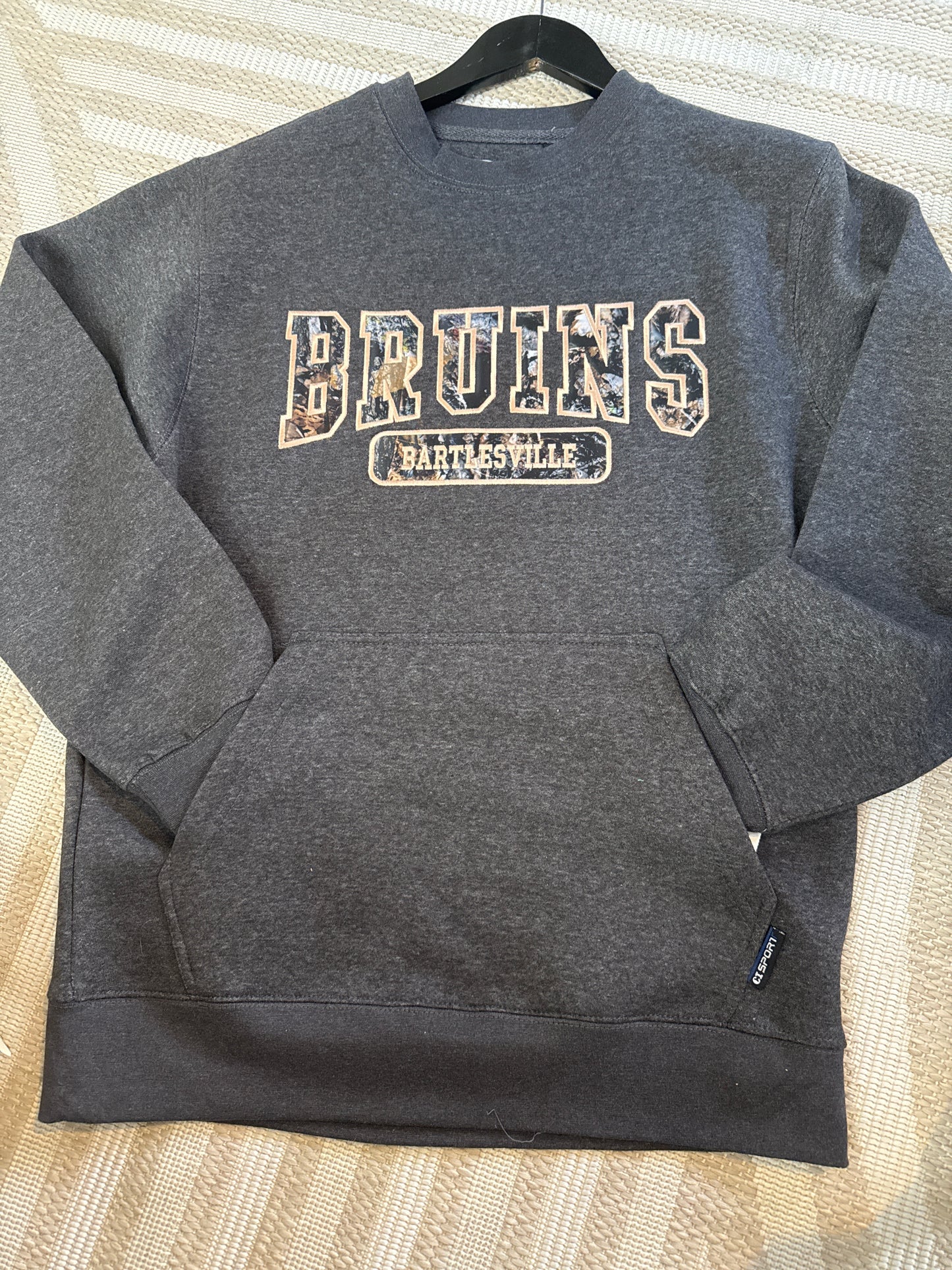 Bartlesville Bruin Sports  Crew Neck Sweatshirt / Gray w Pockets