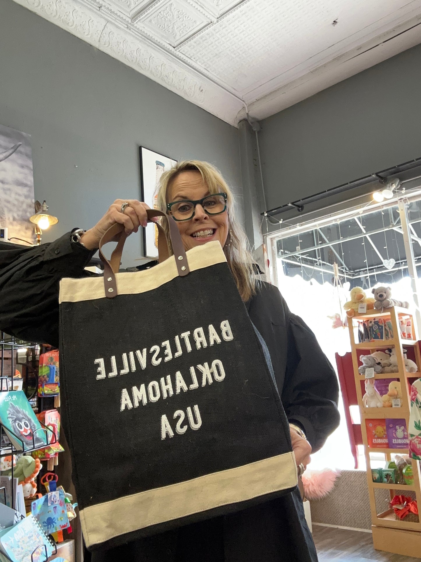 Bartlesville Jute Market Tote 13x17x 8