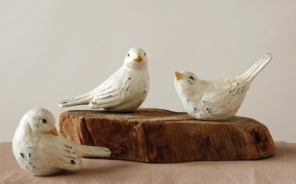 Distressed Resin Bird ( Assorted )