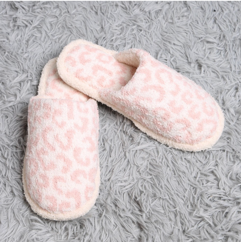 Comfy Luxe Leopard Slide Ons
