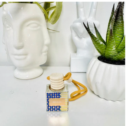 On The Go Car Freshener by Oliver Fragrance