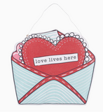 Love Lives Here /Santa Stop Here Burlee