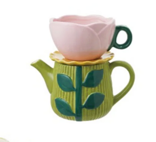 Ceramic Teapot w Rose Shaped Mug & Saucer