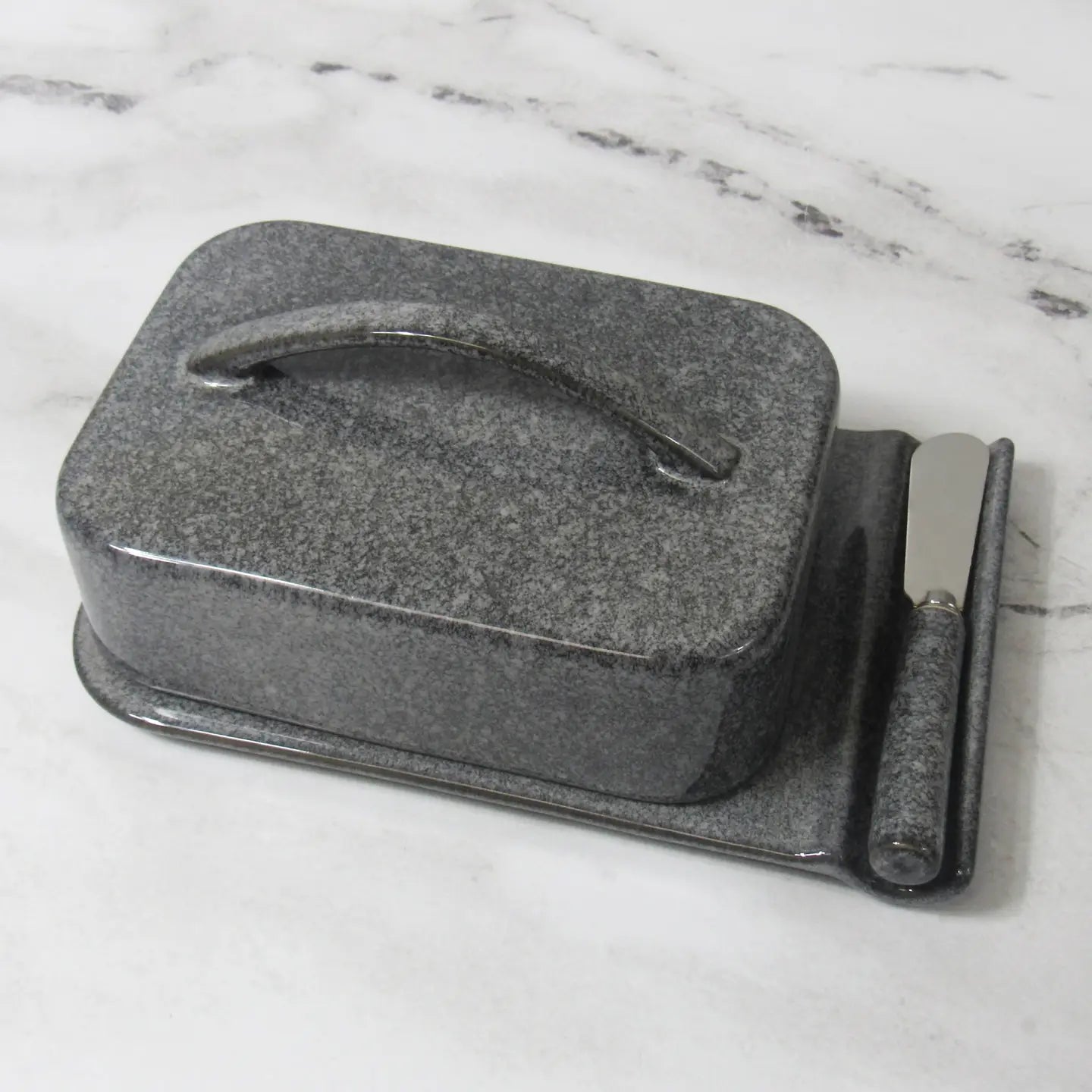 Porcelain Butter Dish w/ Matching Spreader